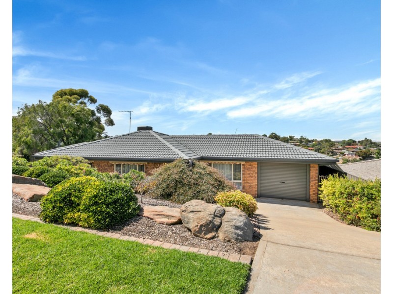 205 Perry Barr Road, Hallett Cove SA 5158