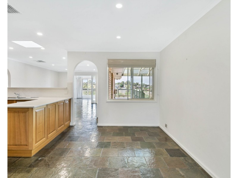 205 Perry Barr Road, Hallett Cove SA 5158