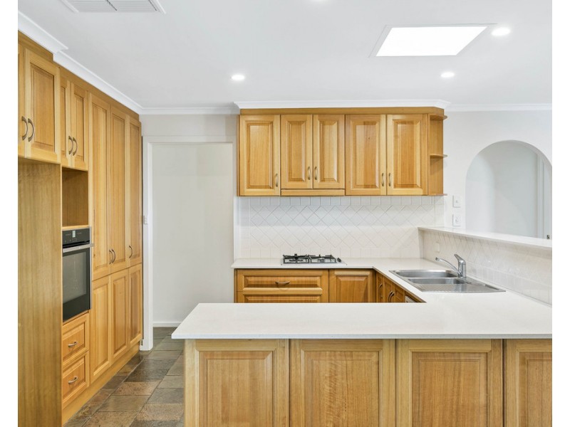 205 Perry Barr Road, Hallett Cove SA 5158