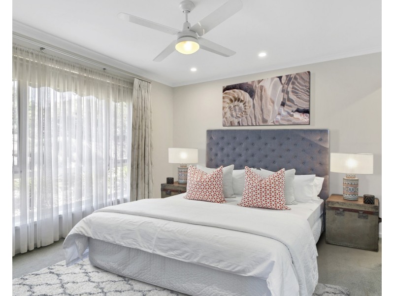 205 Perry Barr Road, Hallett Cove SA 5158