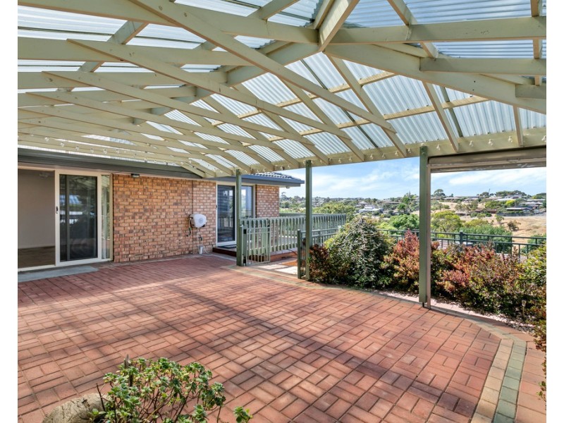 205 Perry Barr Road, Hallett Cove SA 5158