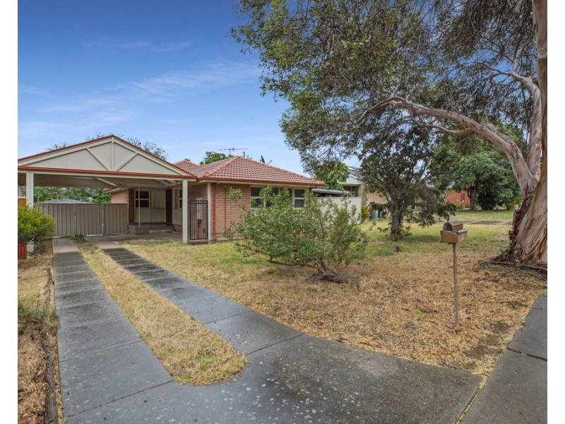 13 Adrian Street, Christie Downs SA 5164