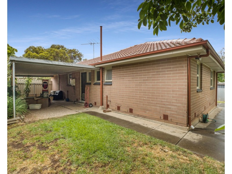 13 Adrian Street, Christie Downs SA 5164