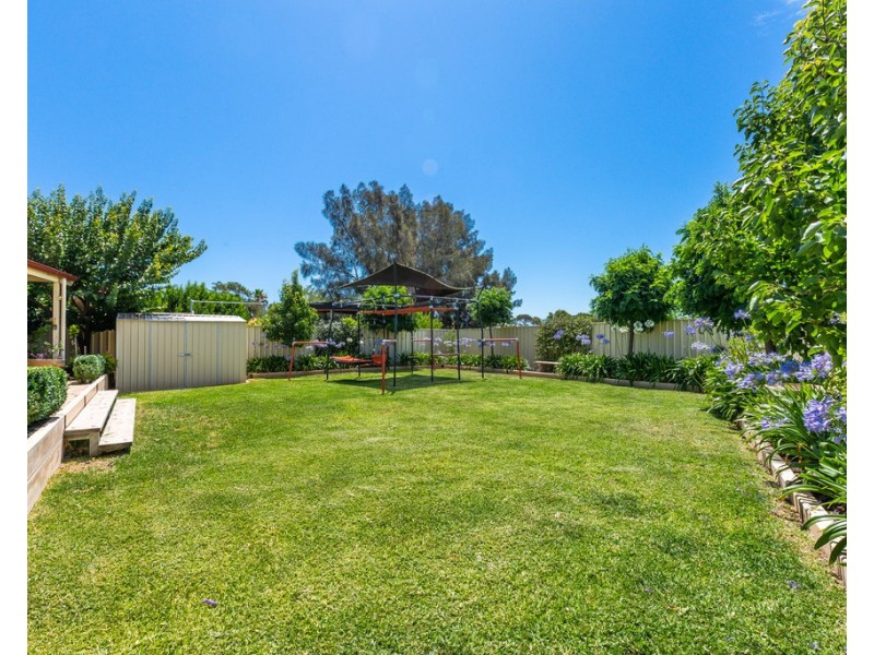 27 Jervois Terrace, Marino SA 5049