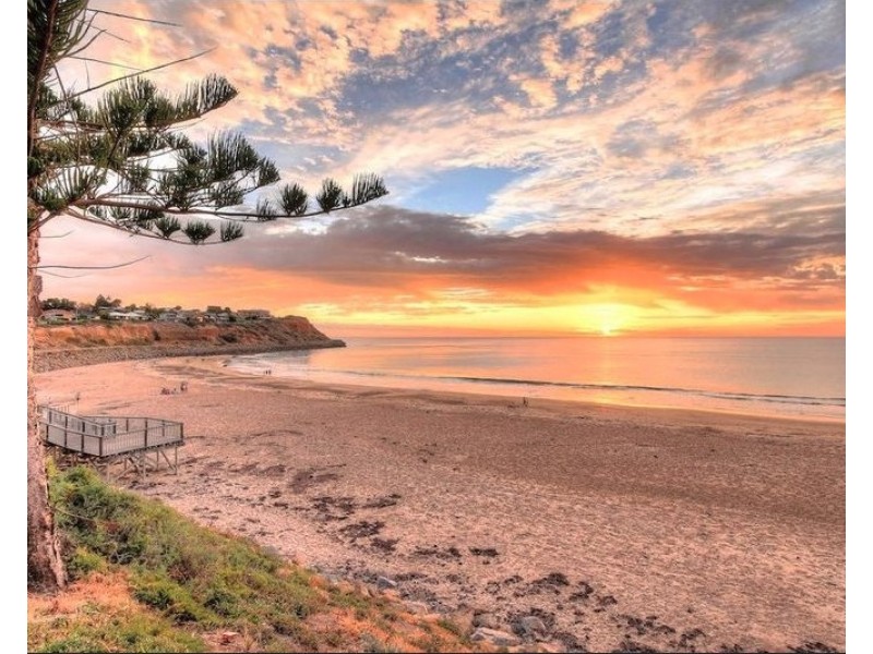 13 Hunt Crescent, Christies Beach SA 5165