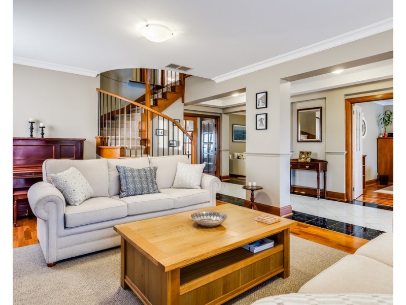 26 Albatross Walk, Hallett Cove SA 5158