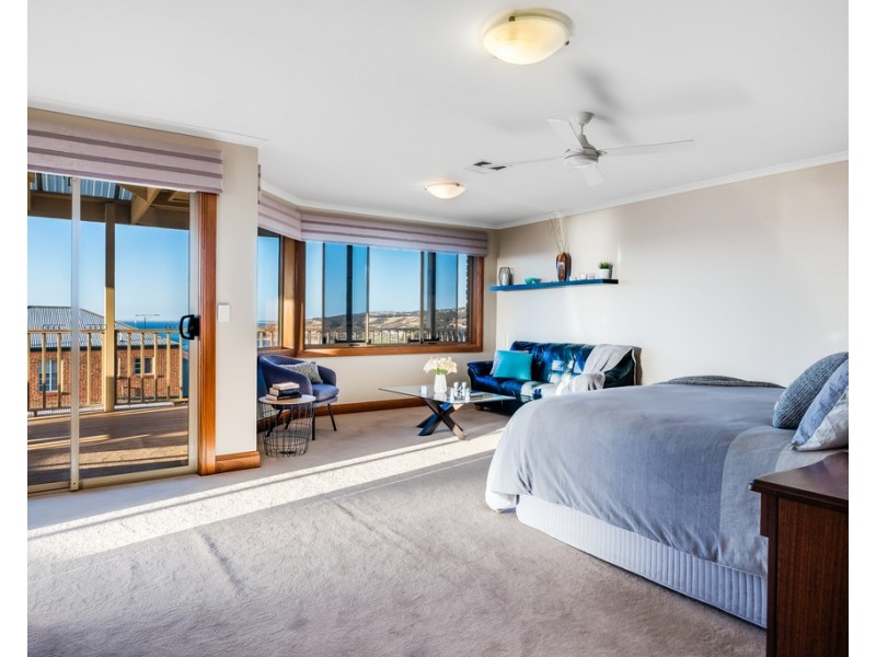 26 Albatross Walk, Hallett Cove SA 5158