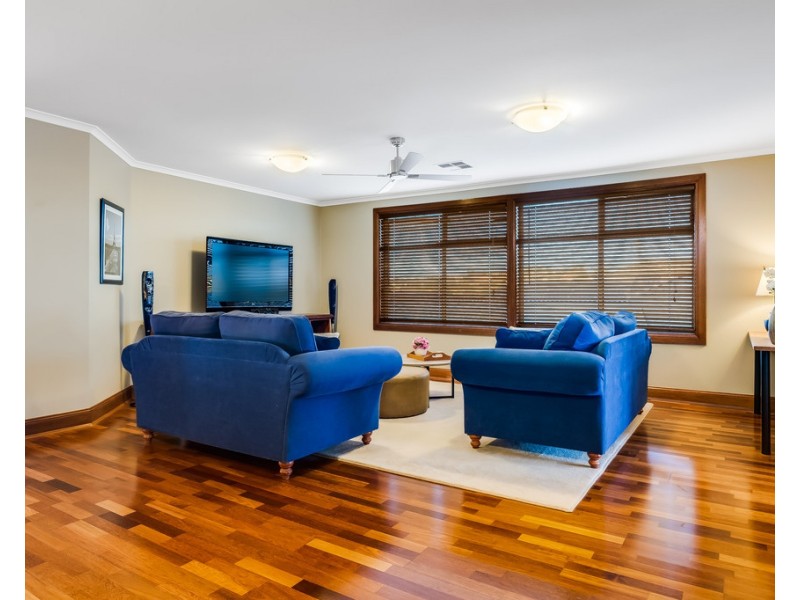 26 Albatross Walk, Hallett Cove SA 5158