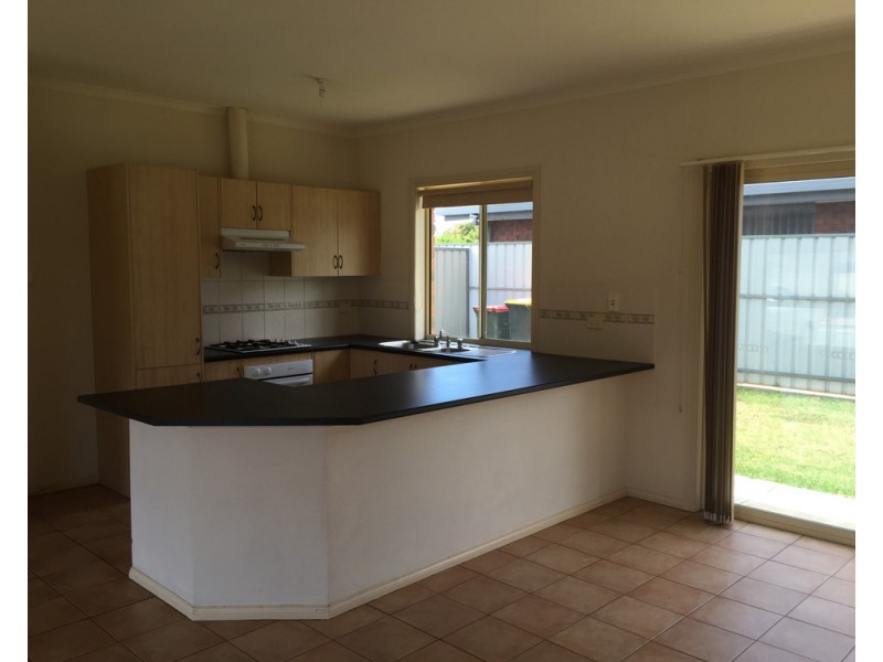 3 Windsor Avenue, Clovelly Park SA 5042
