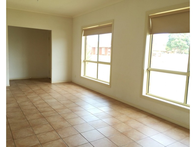3 Windsor Avenue, Clovelly Park SA 5042