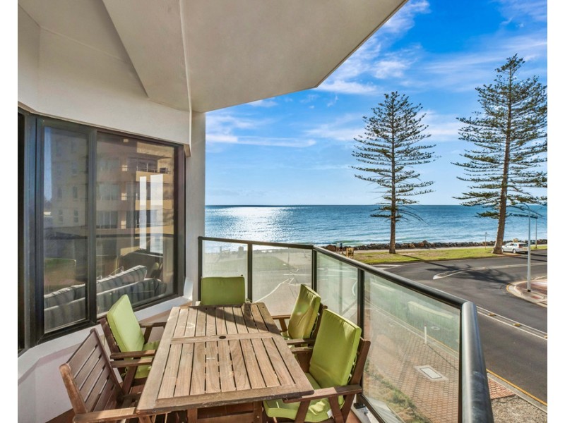 6/11-12 North Esplanade, Glenelg North SA 5045