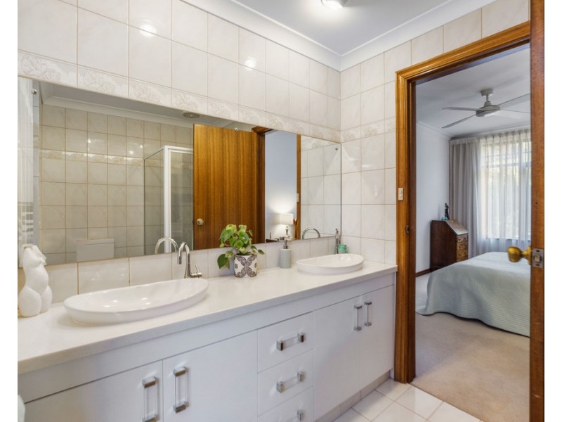 12 Martine Court, Novar Gardens SA 5040