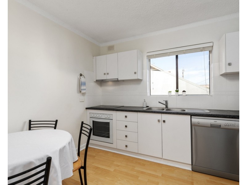 10/12 Moseley Street, Glenelg SA 5045