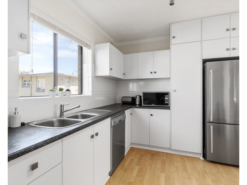 10/12 Moseley Street, Glenelg SA 5045