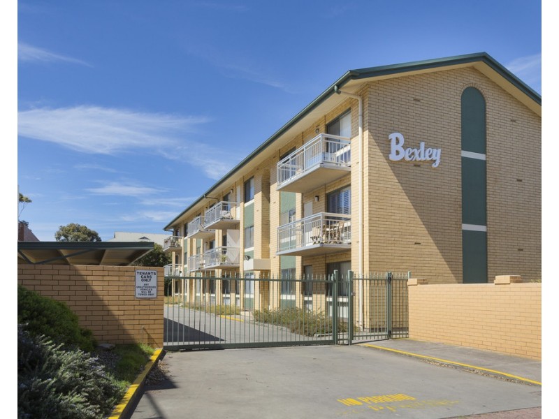 10/12 Moseley Street, Glenelg SA 5045