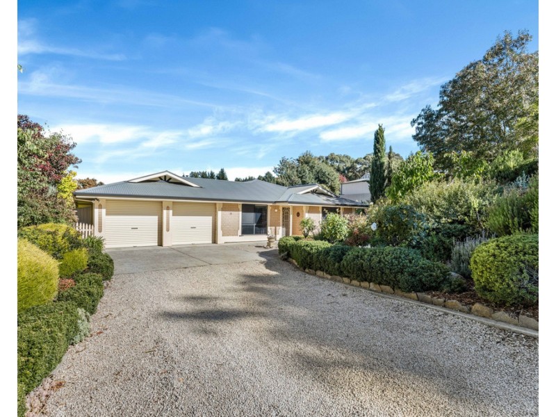 11 Duncan Crescent, Mount Barker SA 5251