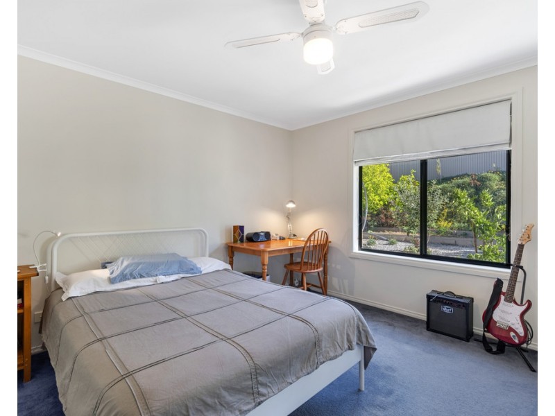 11 Duncan Crescent, Mount Barker SA 5251