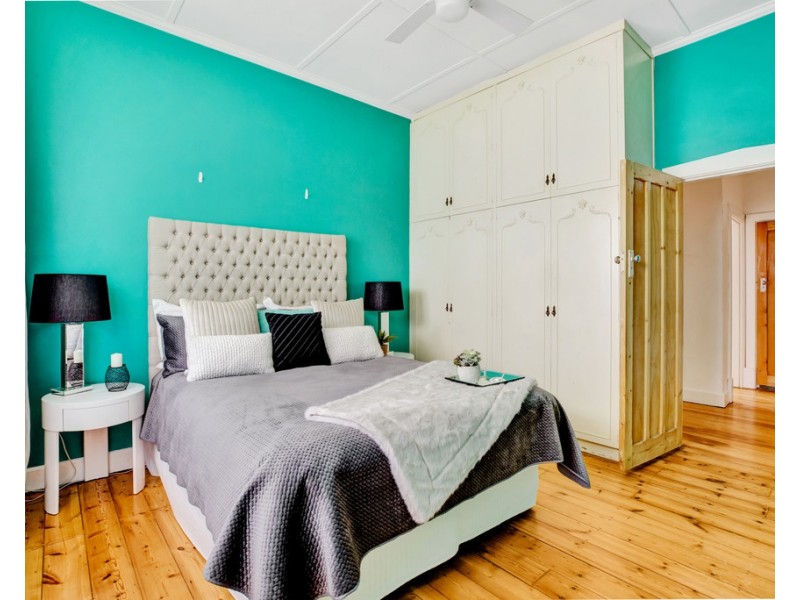 27 Findon Road, Woodville South SA 5011