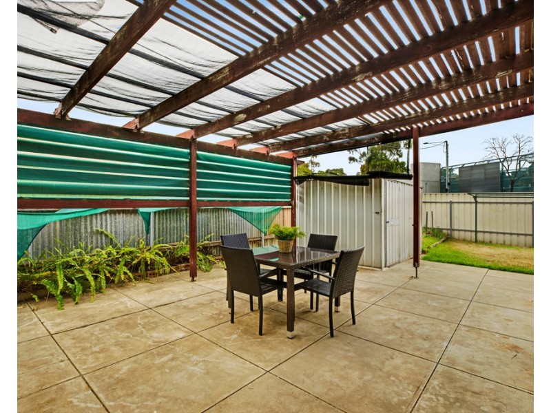 27 Findon Road, Woodville South SA 5011