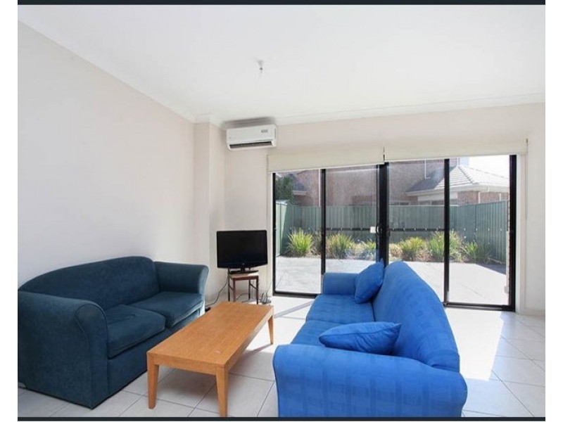 22 Cascades Drive, Mawson Lakes SA 5095