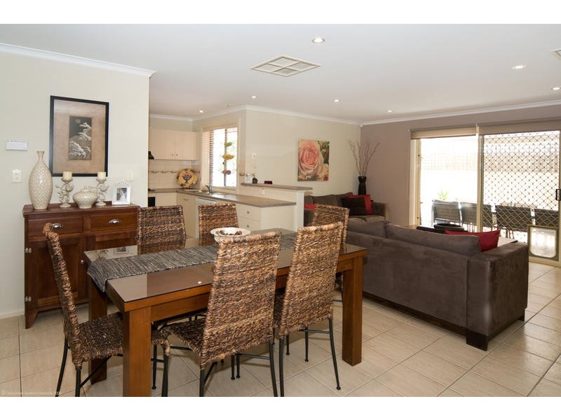 26 Raymond Avenue, North Plympton SA 5037