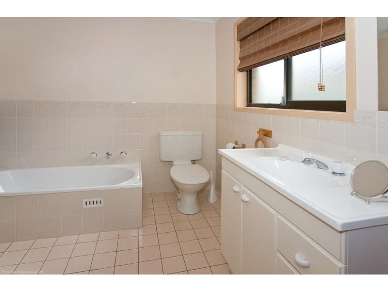 42A Cungena Avenue, Park Holme SA 5043
