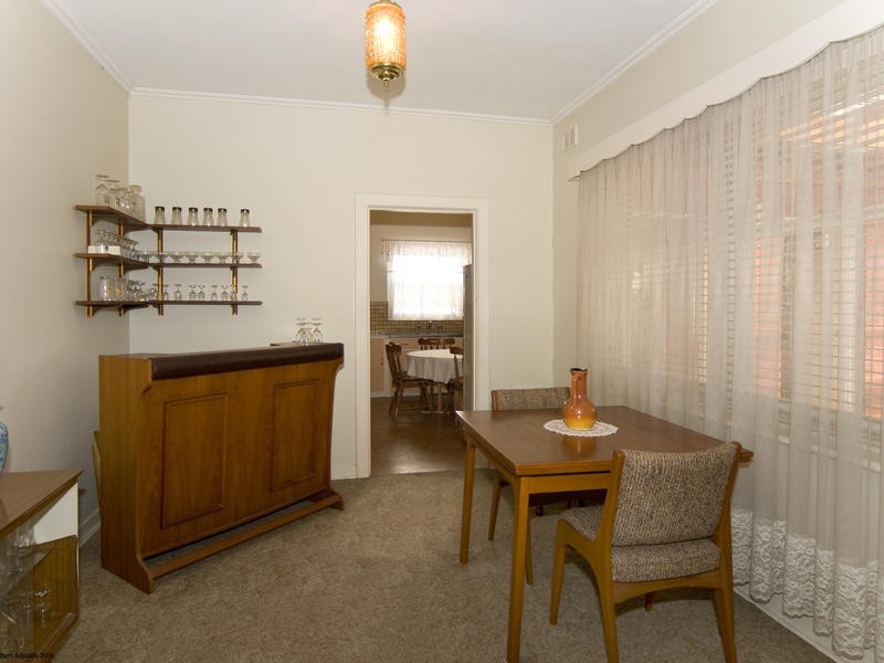 94 Raglan Avenue, South Plympton SA 5038