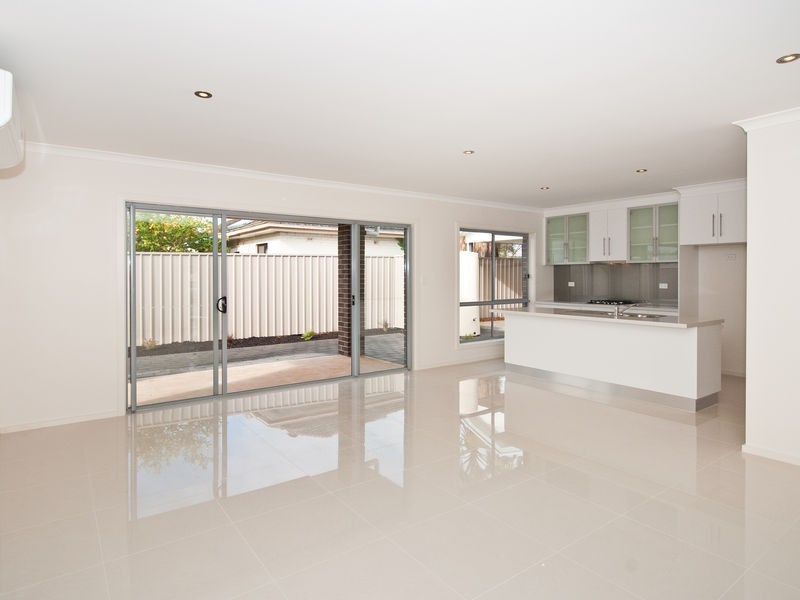 1A Jacaranda Grove, Oaklands Park SA 5046