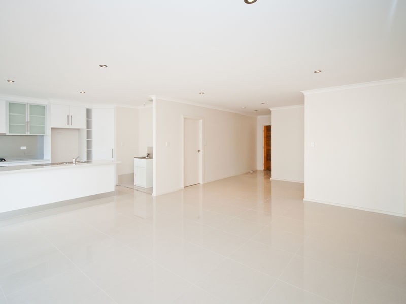 1A Jacaranda Grove, Oaklands Park SA 5046