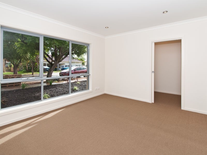 1A Jacaranda Grove, Oaklands Park SA 5046
