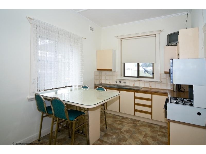 11 New Street, South Plympton SA 5038