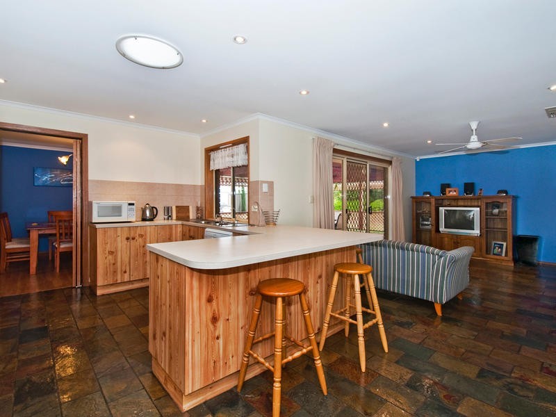 51 Quailo Avenue, Hallett Cove SA 5158