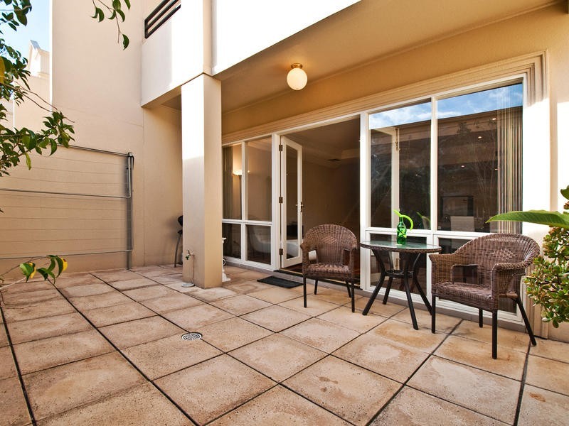 3/7 Torrens Square, Glenelg SA 5045