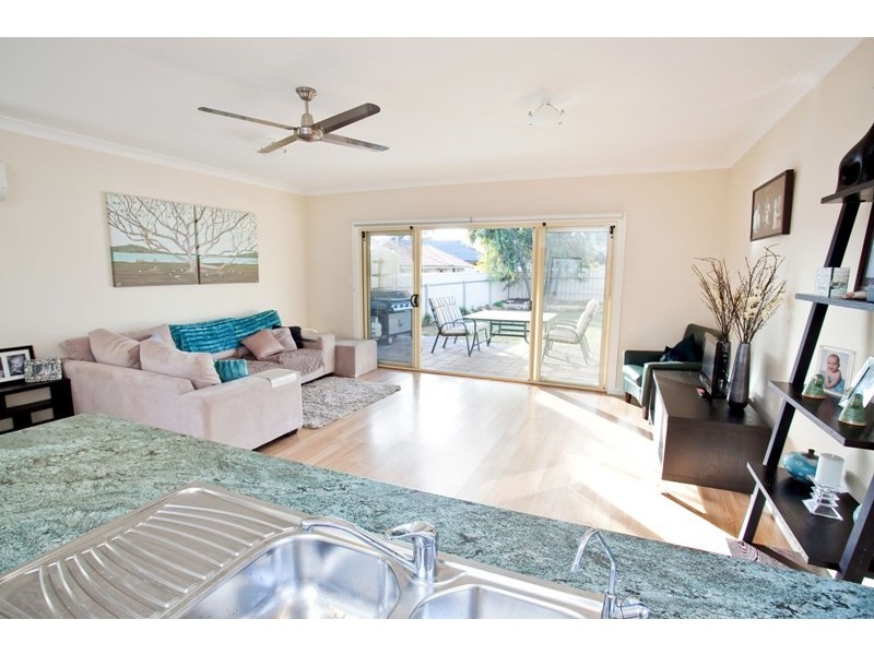 1 Kent Avenue, Seacombe Gardens SA 5047