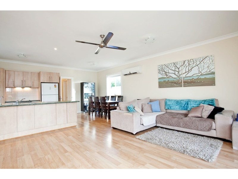 1 Kent Avenue, Seacombe Gardens SA 5047