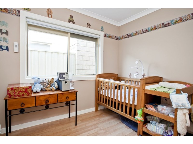1 Kent Avenue, Seacombe Gardens SA 5047