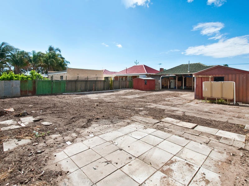 33 Dingera Avenue, North Plympton SA 5037