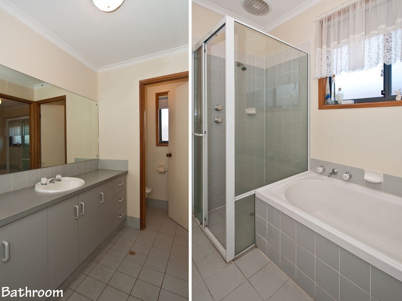 8 Young Street, Trott Park SA 5158
