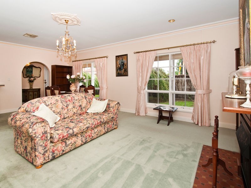 1A Churchill Avenue, Glandore SA 5037