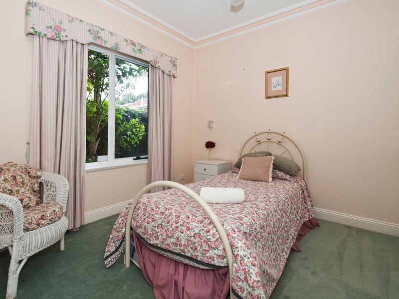 1A Churchill Avenue, Glandore SA 5037