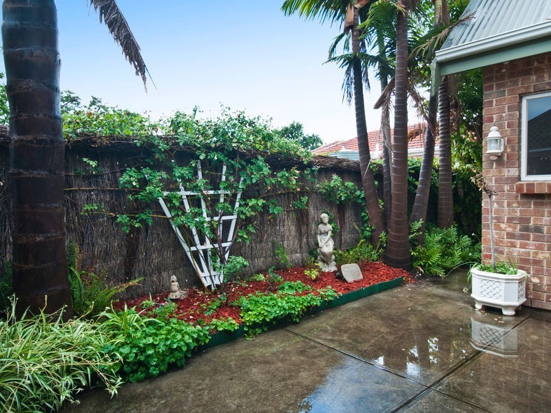 1A Churchill Avenue, Glandore SA 5037