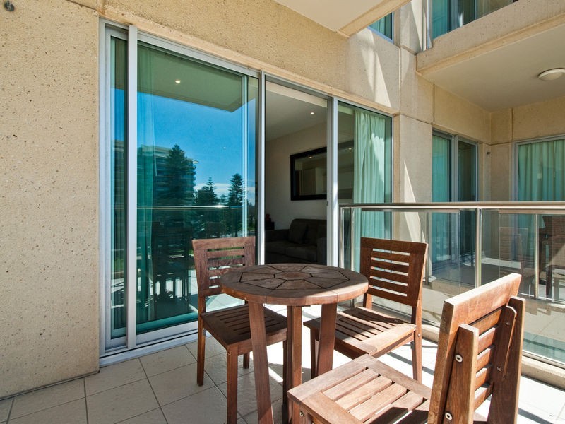 302/16 Holdfast Promenade, Glenelg SA 5045