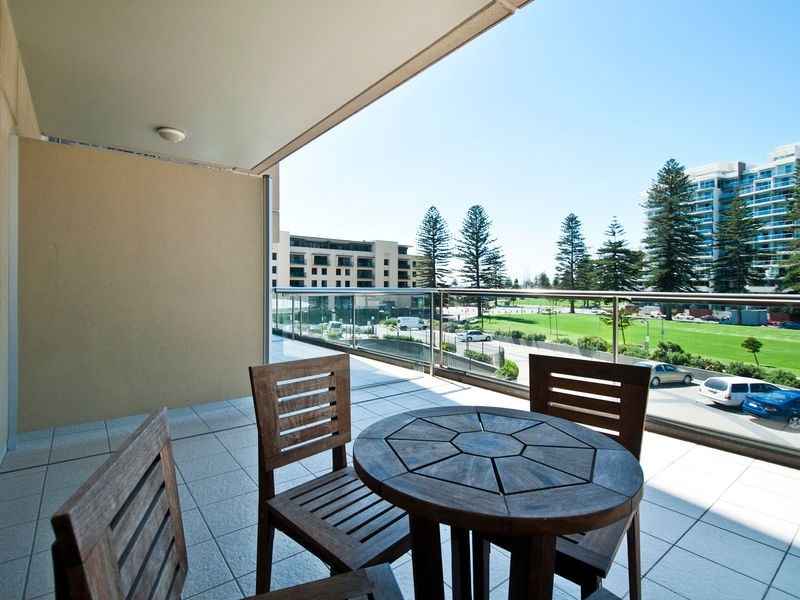 103/16 Holdfast Promenade, Glenelg SA 5045