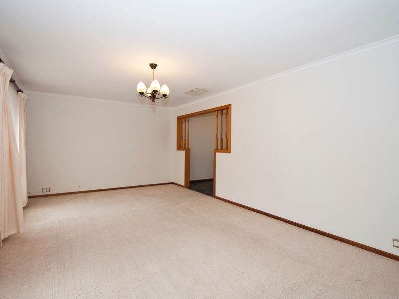 39 Kurrambi Crescent, Hallett Cove SA 5158