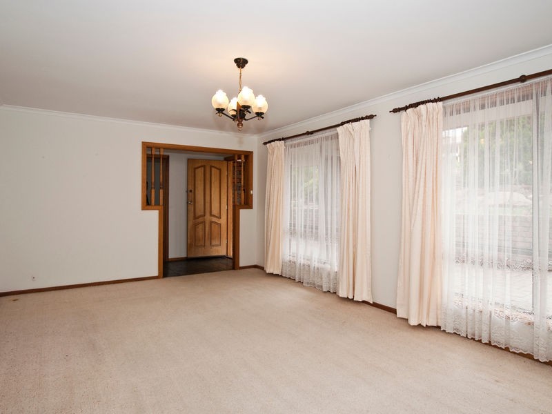 39 Kurrambi Crescent, Hallett Cove SA 5158