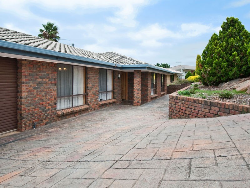 39 Kurrambi Crescent, Hallett Cove SA 5158