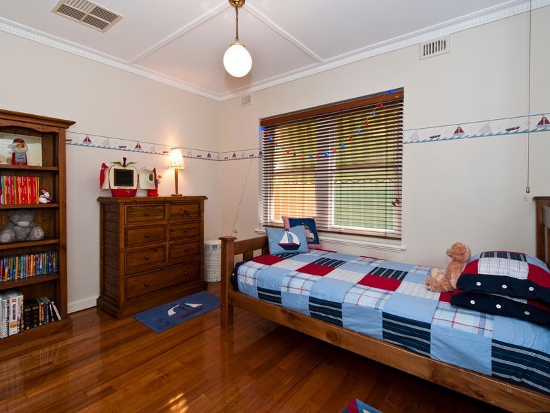 50 Kerr Grant Terrace, South Plympton SA 5038