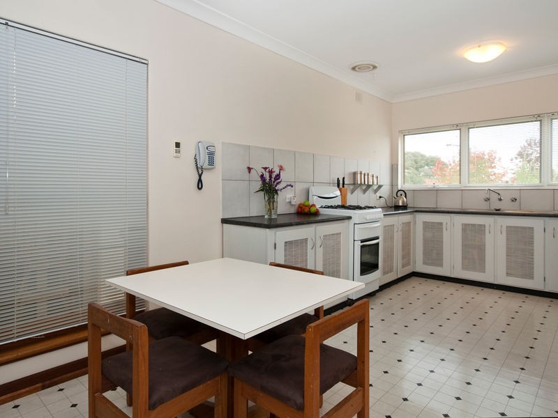 11 Fairlie Drive, Flagstaff Hill SA 5159