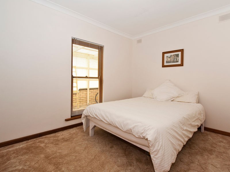 11 Fairlie Drive, Flagstaff Hill SA 5159