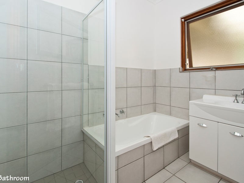 11 Fairlie Drive, Flagstaff Hill SA 5159